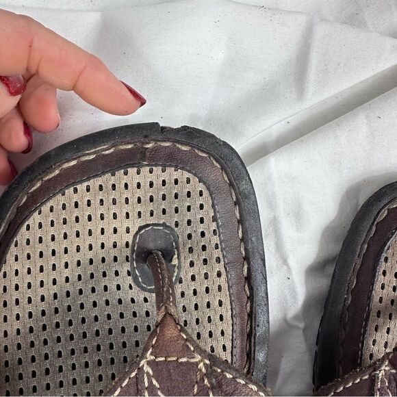 Born men’s leather sandals